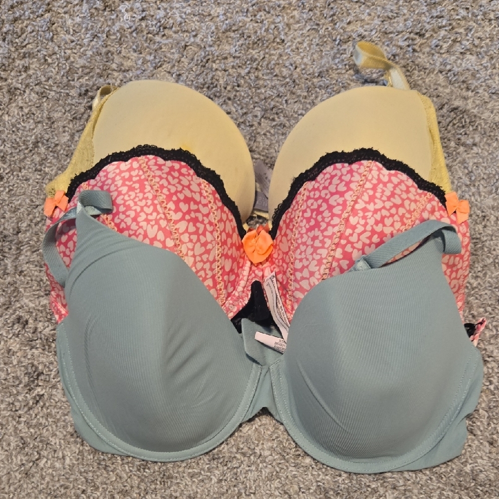 Victoria's Secret Bra Set in Pink, Yellow, and Blue